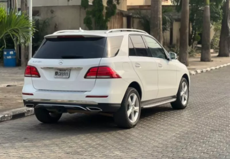 Mercedes-Benz GLE-Class   - 2017