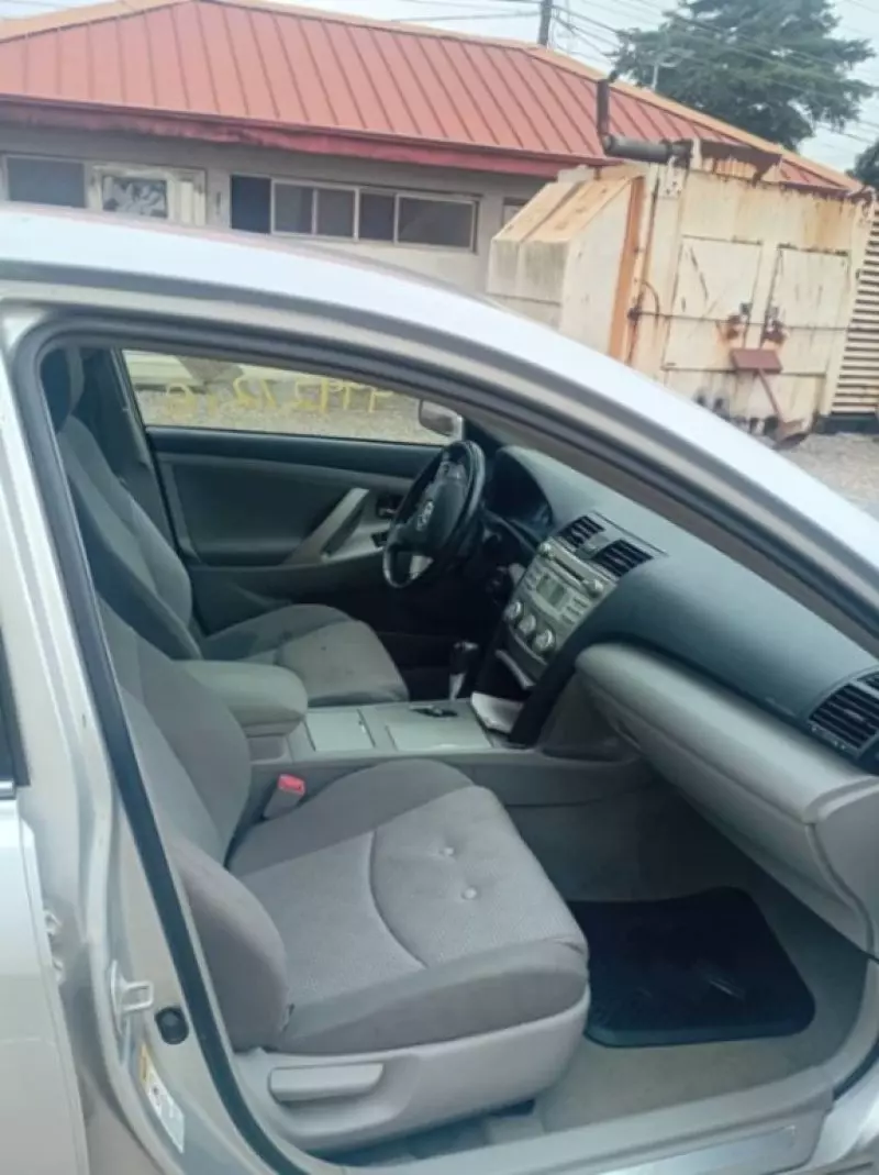 TOYOTA Camry   - 2011