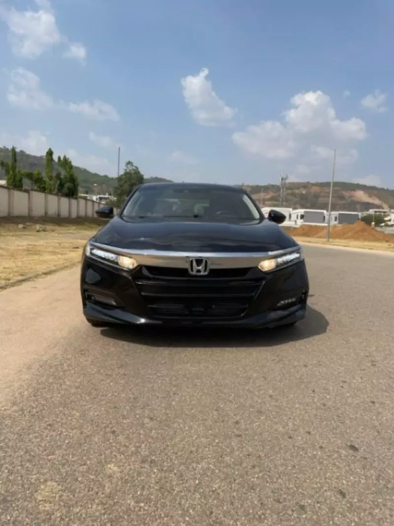 Honda Accord   - 2020