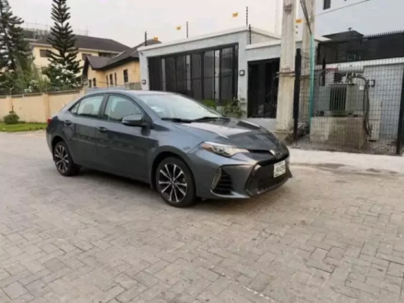 Toyota Corolla   - 2013
