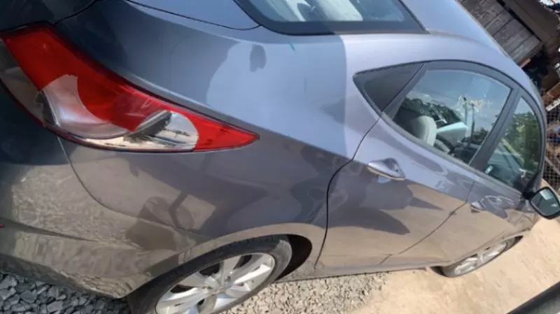Hyundai Elantra   - 2013