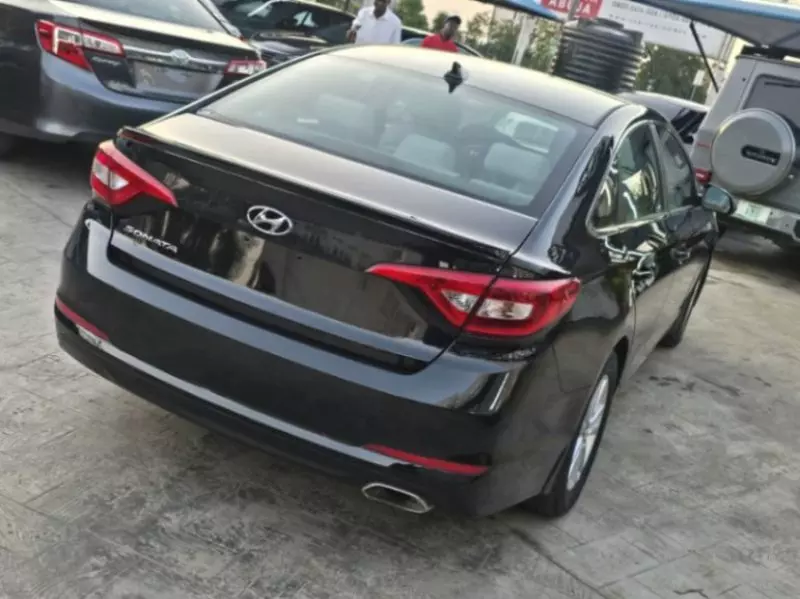 Hyundai Sonata   - 2014