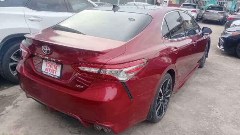 TOYOTA Camry   - 2018