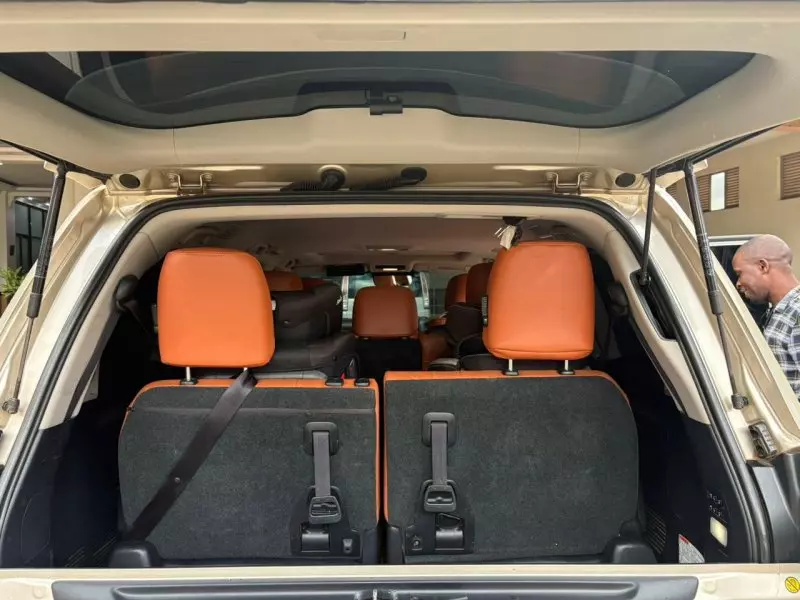Lexus LX 570   - 2016