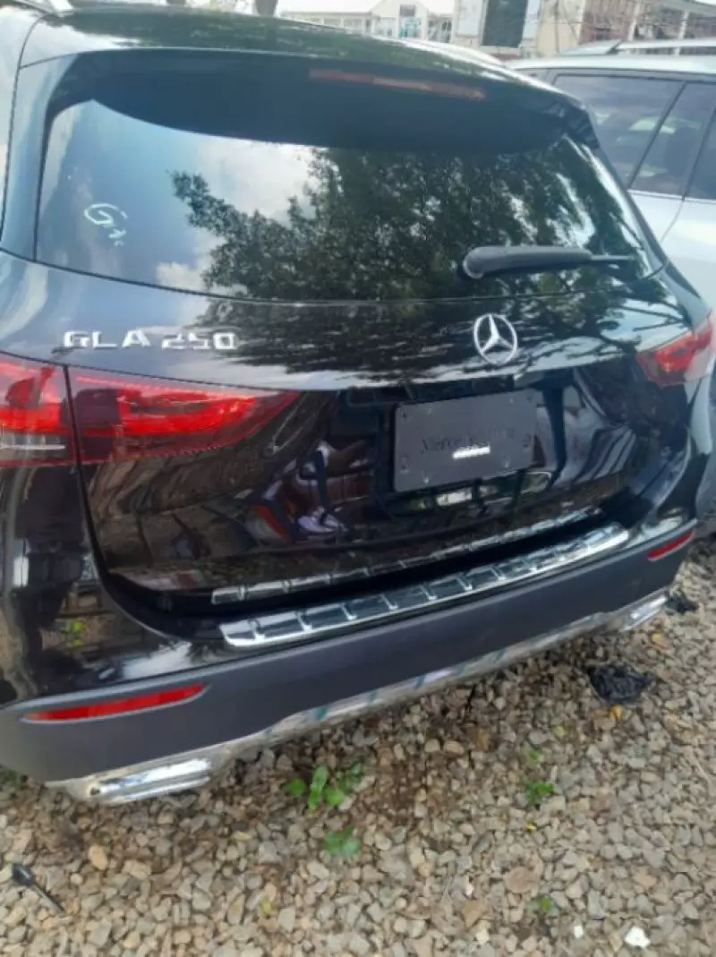 Mercedes-Benz GLA 250   - 2021