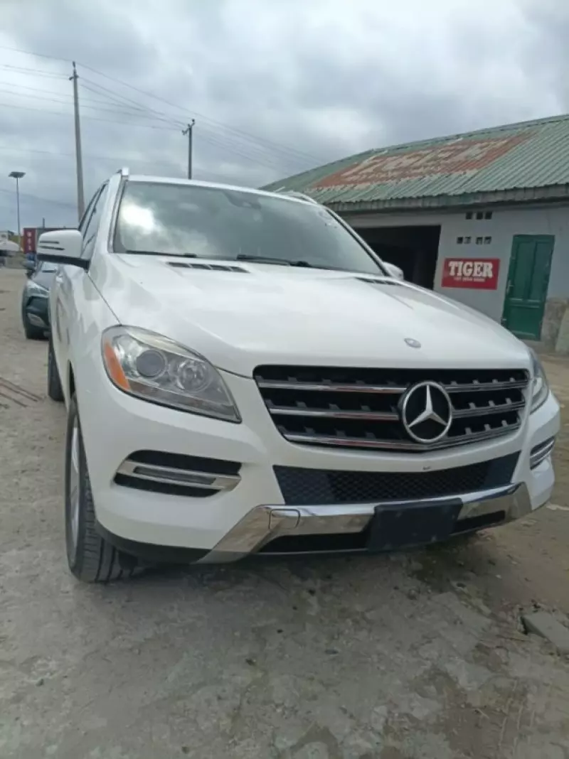 Mercedes-Benz ML-Class   - 2015