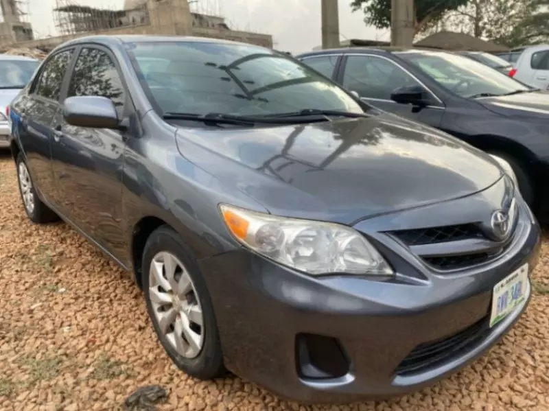 Toyota Corolla - 2012