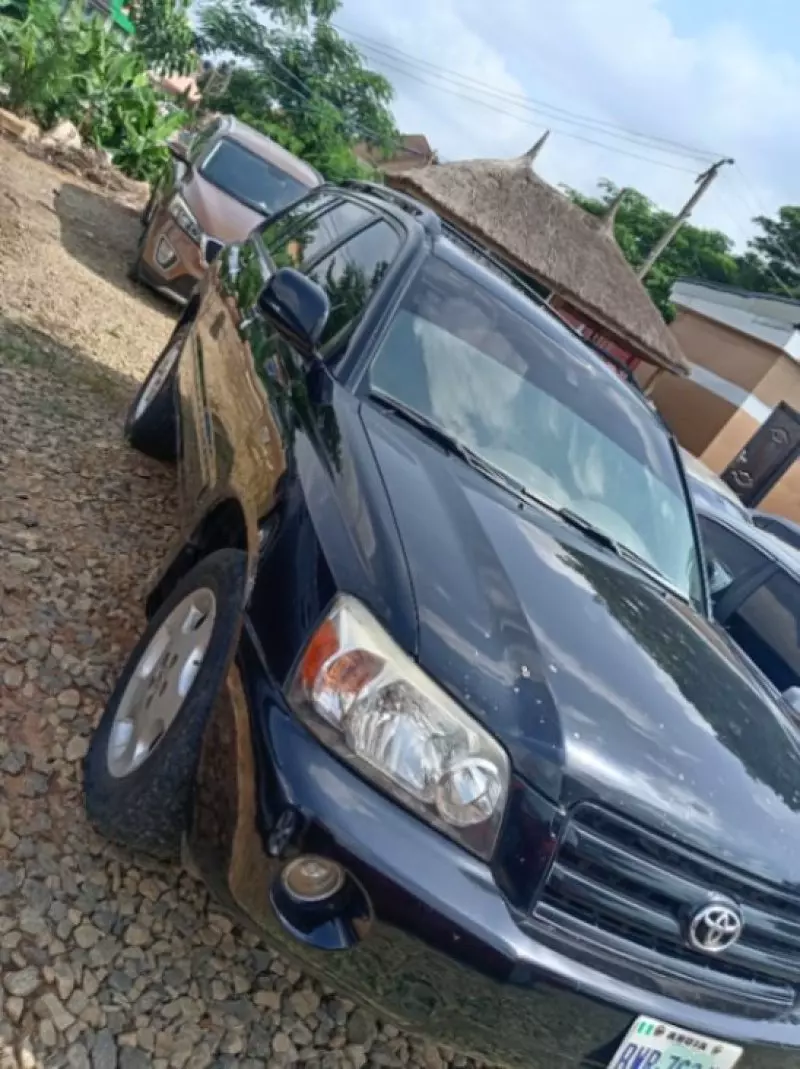 Toyota Highlander   - 2004