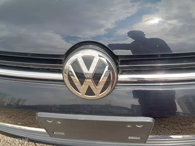 Volkswagen Golf   - 2019