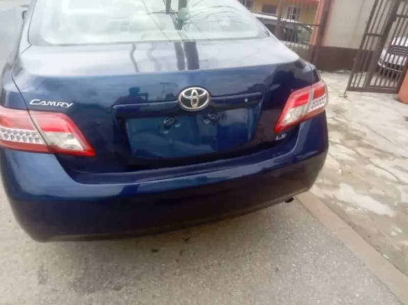 Toyota Camry - 2010