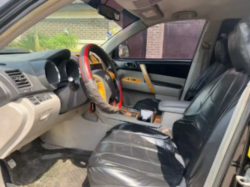 Toyota Highlander   - 2009