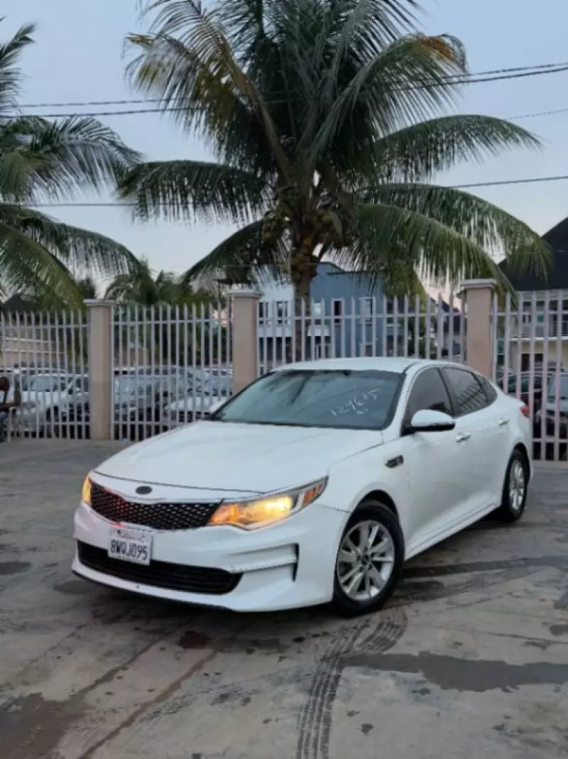 KIA Optima   - 2017