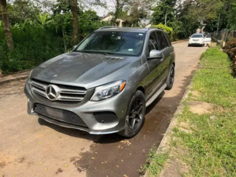 Mercedes-Benz ML 350   - 2012