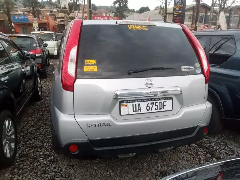 Nissan X-Trail   - 2011