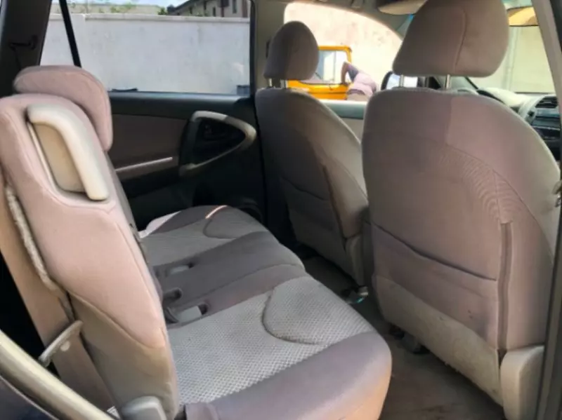 Toyota RAV4   - 2006