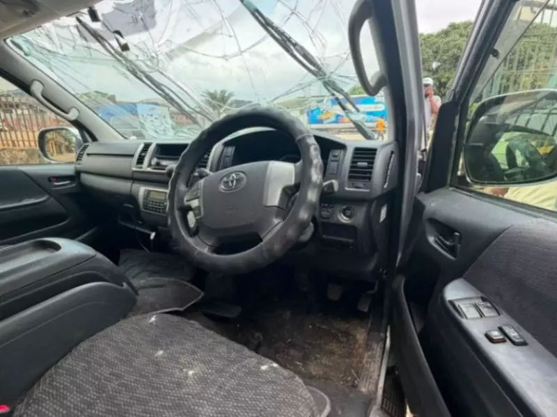 TOYOTA Hiace   - 2008