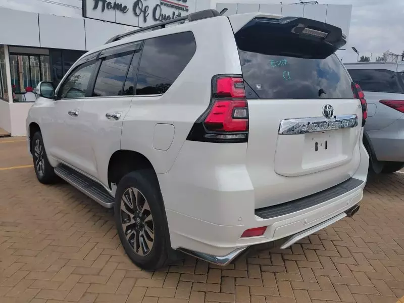 TOYOTA Landcruiser Prado   - 2022