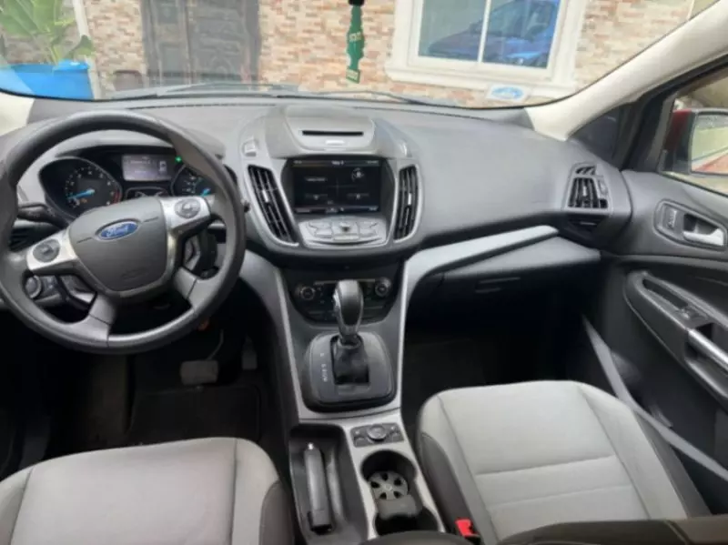 Ford Escape - 2013