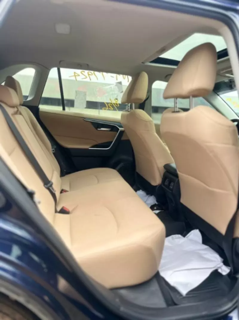 Toyota RAV 4   - 2024