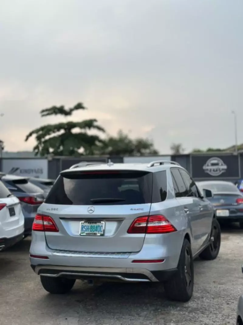 Mercedes-Benz ML-Class   - 2013