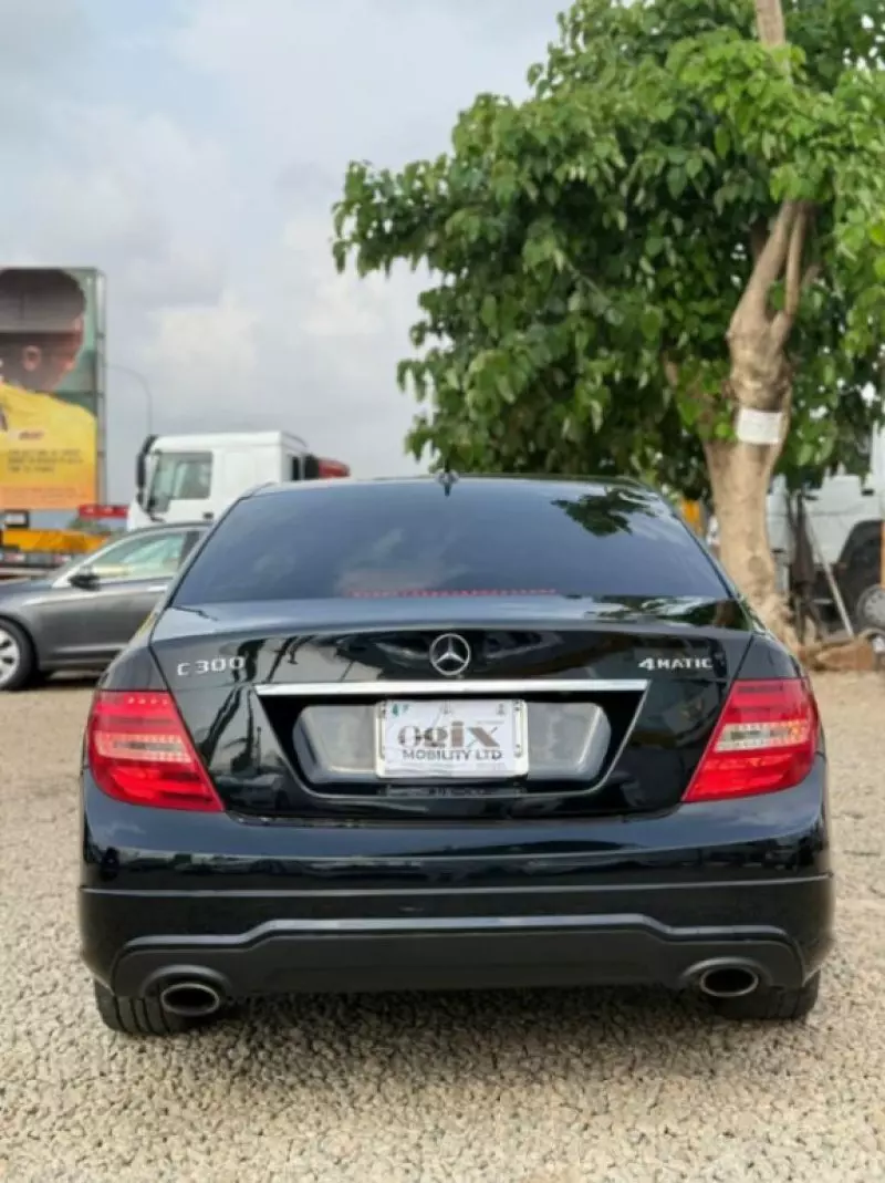 Mercedes-Benz C 300   - 2013