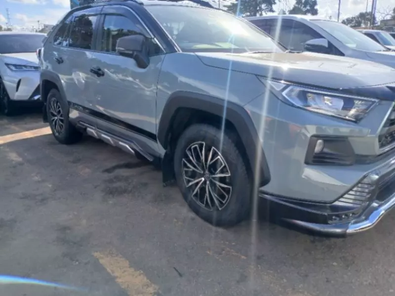 Toyota RAV 4   - 2020