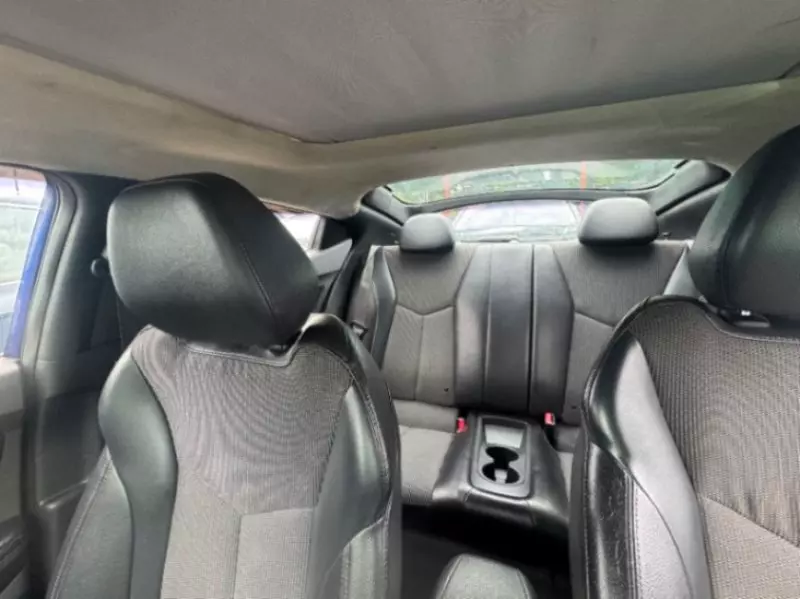 Hyundai Veloster   - 2012
