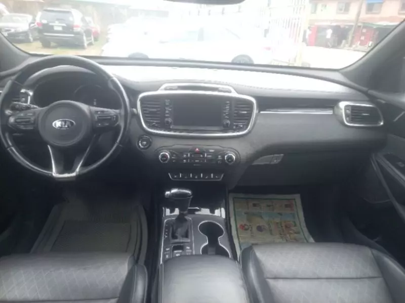 KIA Sorento   - 2017