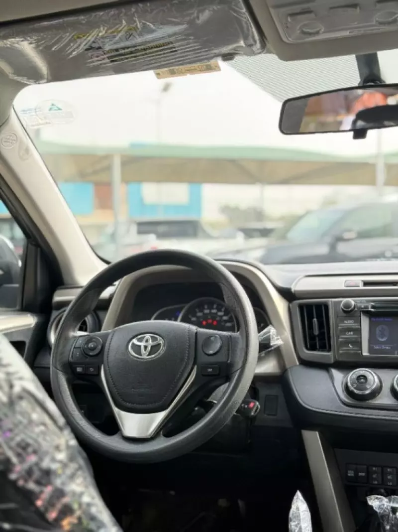TOYOTA RAV4 - 2015