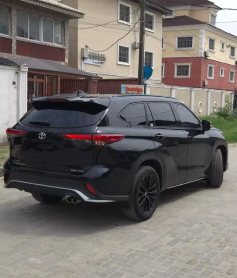 TOYOTA Highlander   - 2023