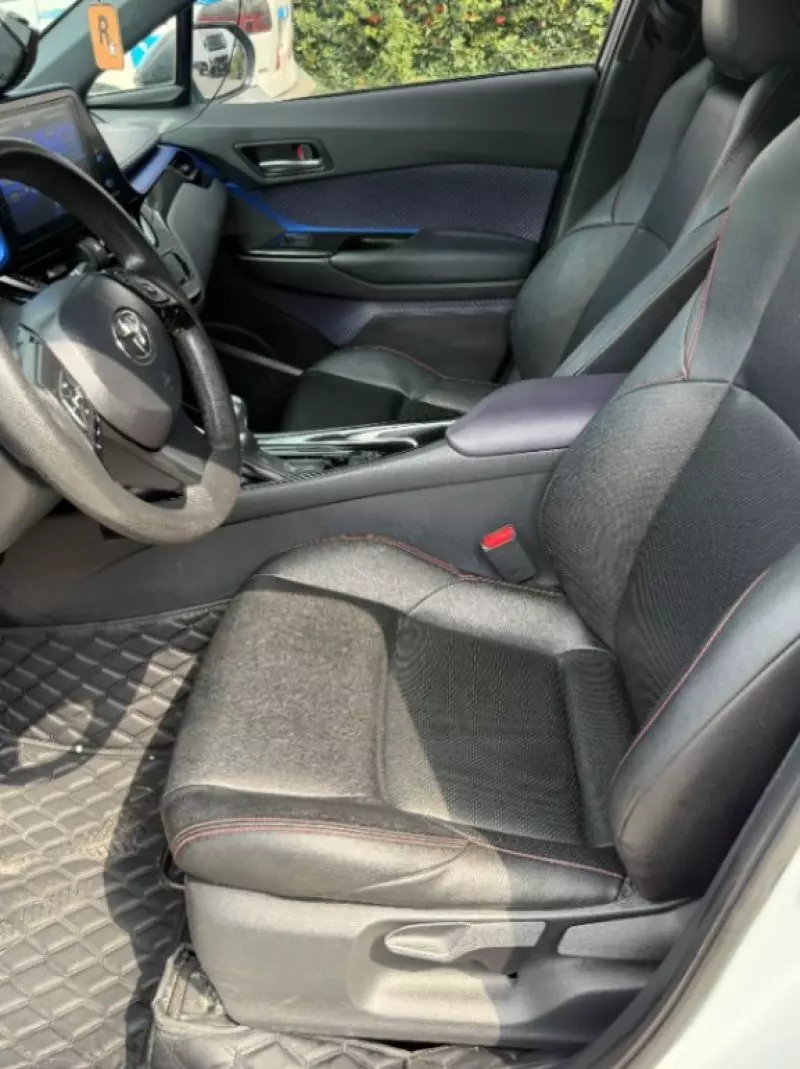 Toyota C-HR   - 2020