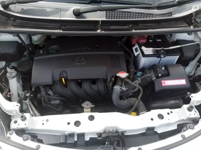 Toyota Sienta   - 2016