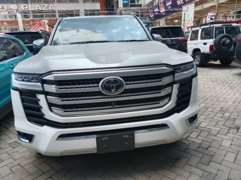 Toyota Landcruiser 300   - 2021