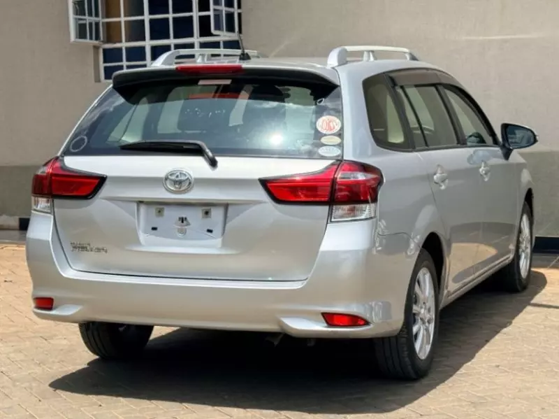 Toyota Fielder    - 2018