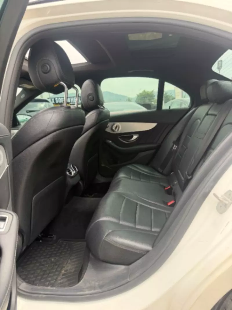 Mercedes-Benz C-class   - 2015