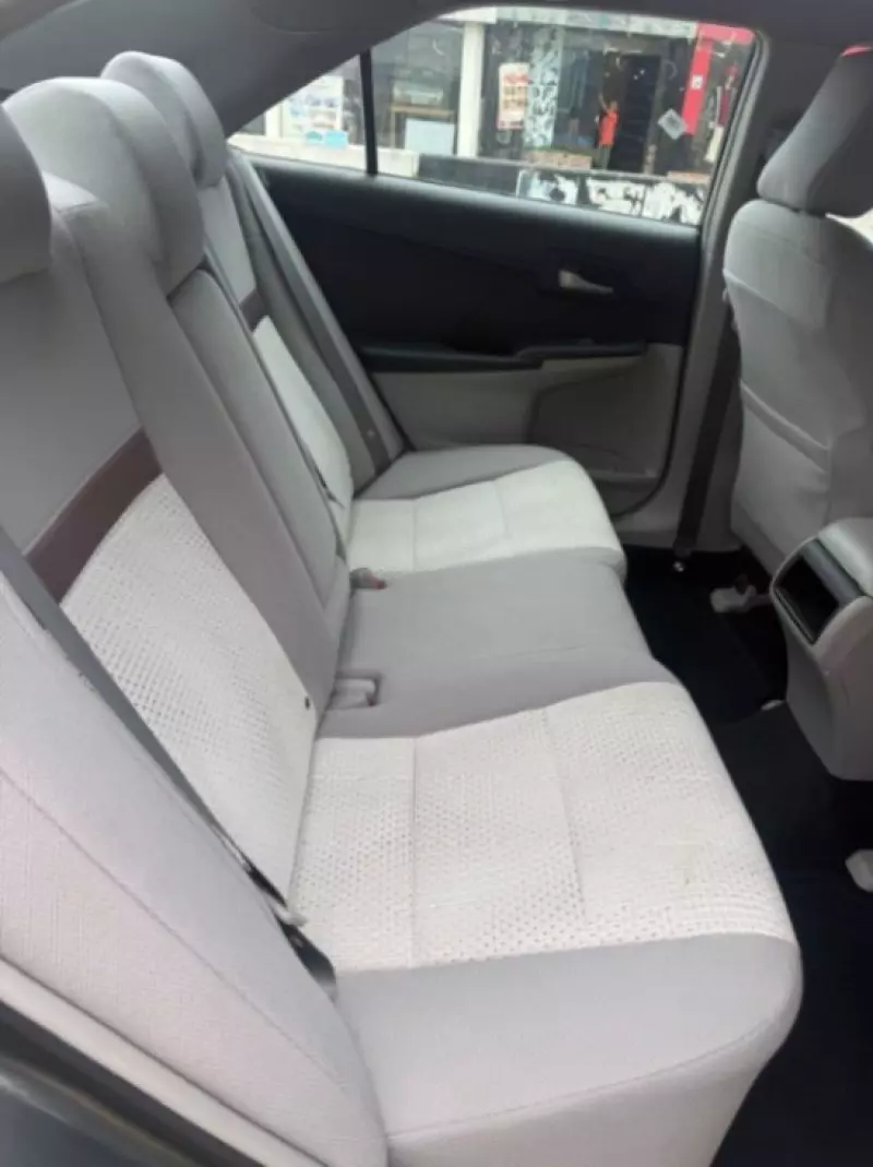 Toyota Camry - 2012
