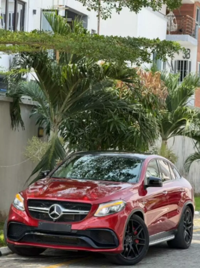 Mercedes-Benz GLE 63 AMG - 2016