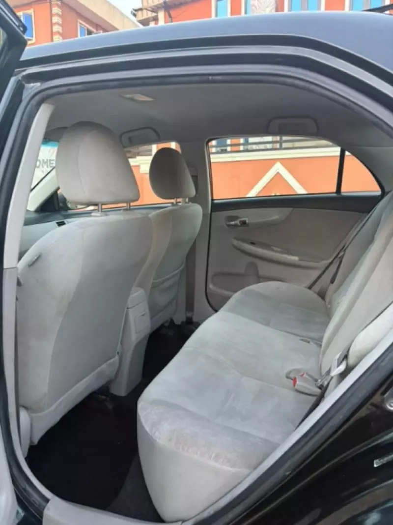 TOYOTA Corolla   - 2011