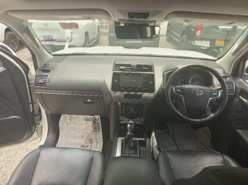 TOYOTA Landcruiser Prado - 2019