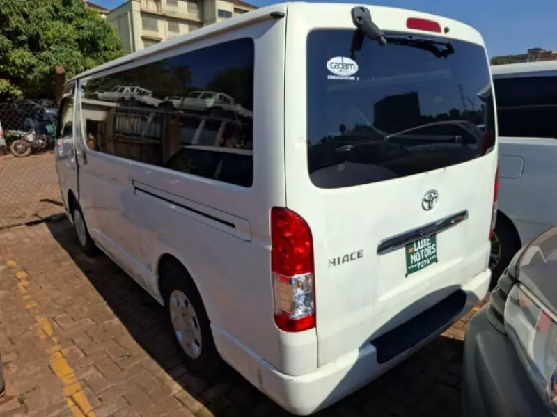 TOYOTA Hiace   - 2014