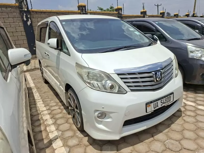Toyota Alphard   - 2012