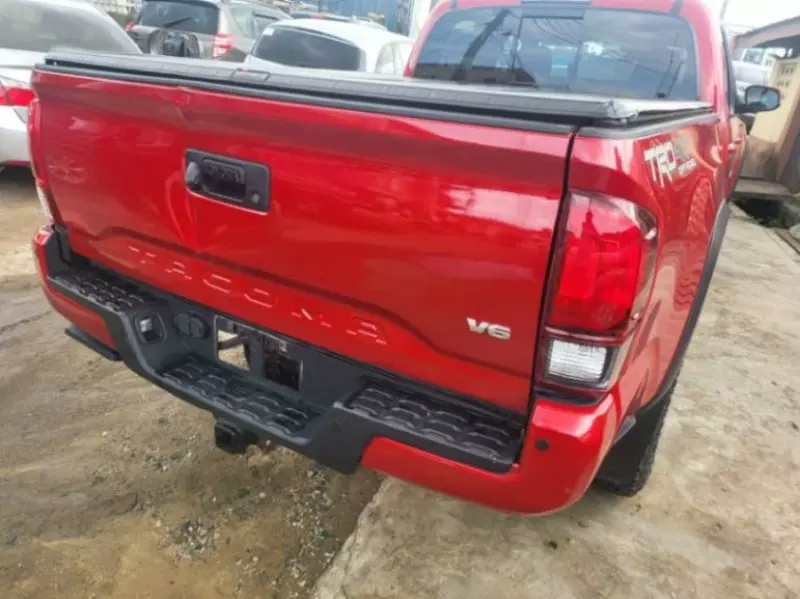 Toyota Tacoma   - 2013