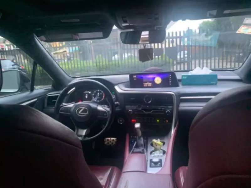 Lexus RX   - 2019