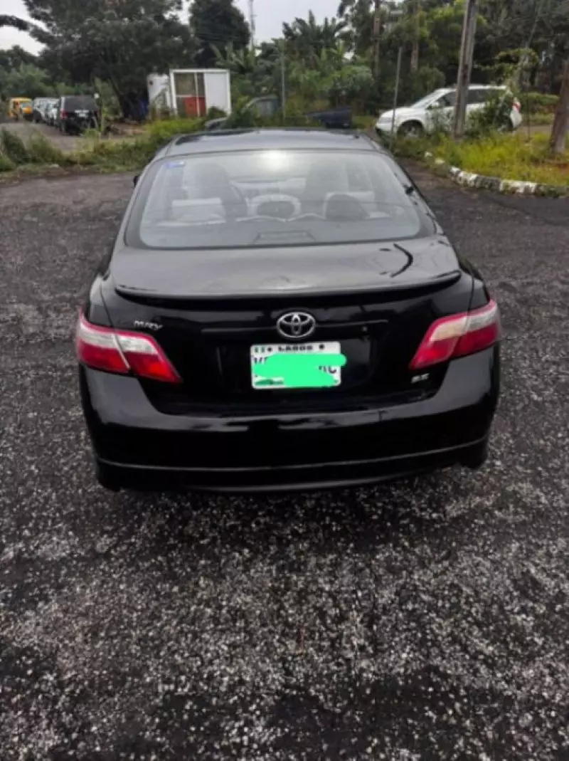 TOYOTA Camry   - 2009