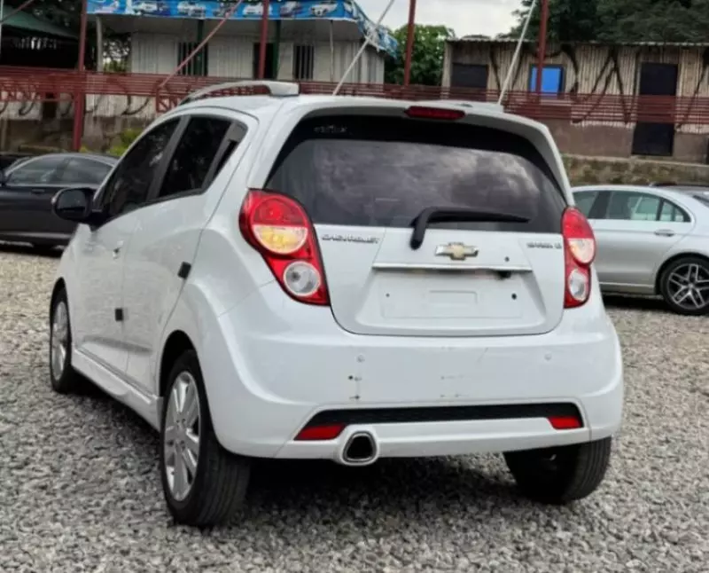 Chevrolet Spark   - 2015