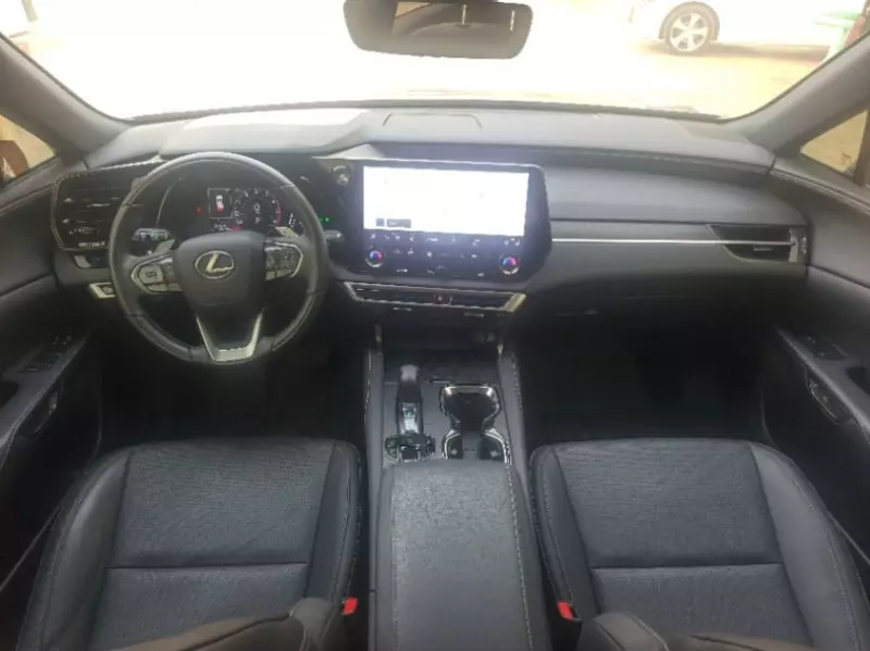 Lexus RX   - 2023