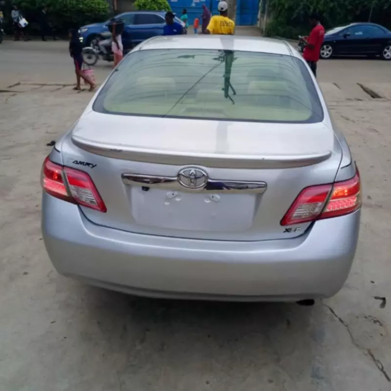 TOYOTA Camry   - 2009