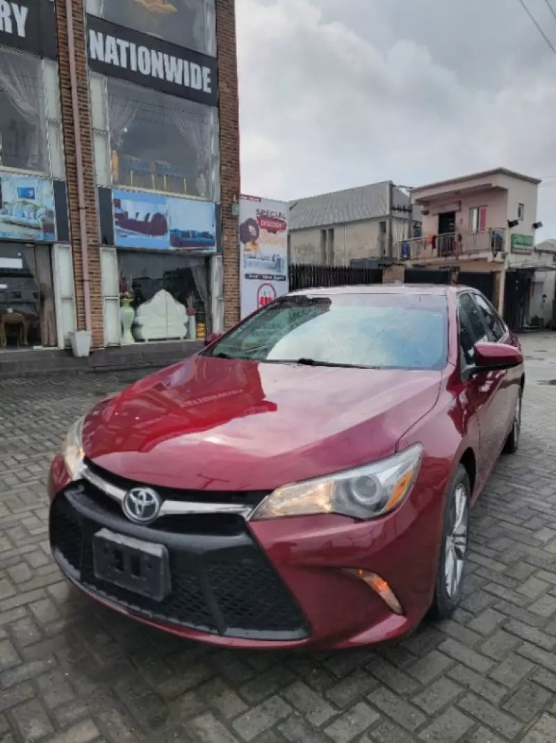 Toyota Camry   - 2017