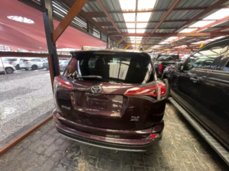 Toyota Rav4   - 2017