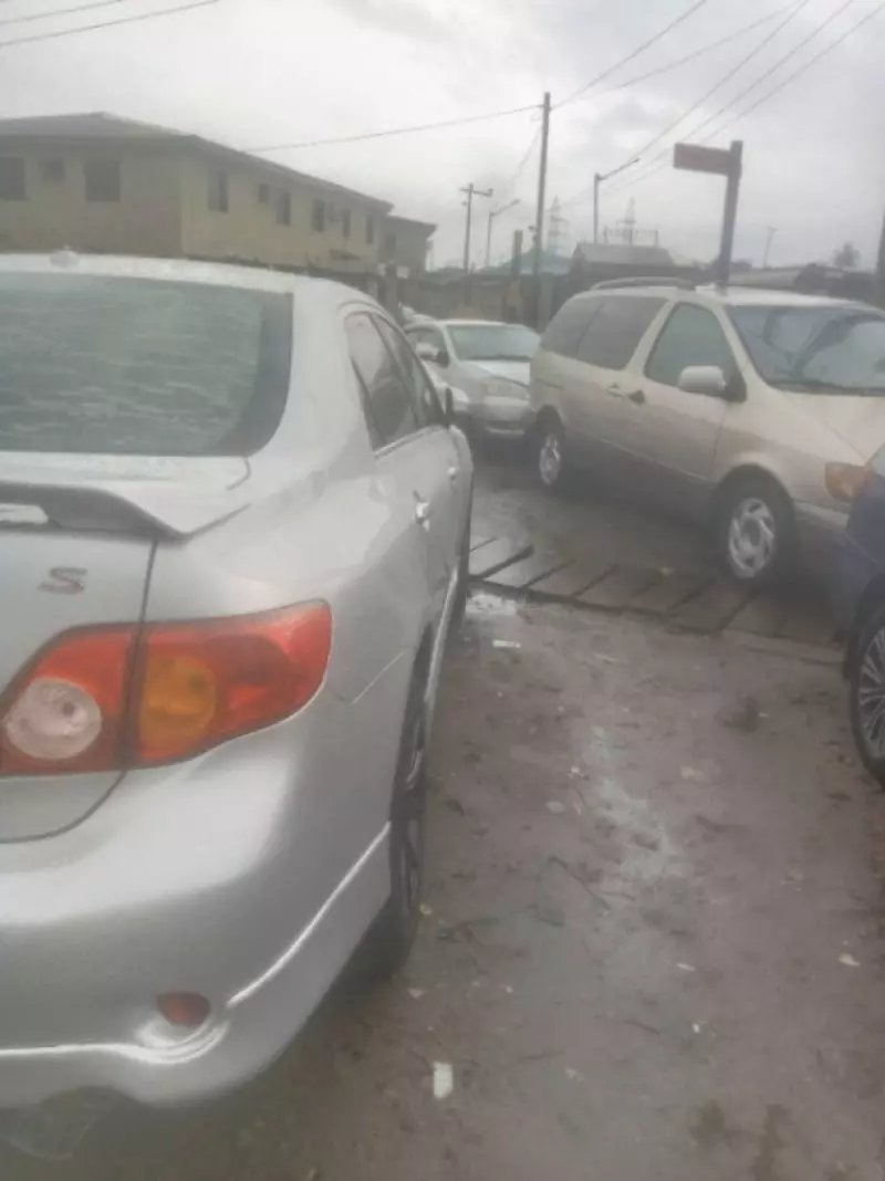 Toyota Corolla   - 2010